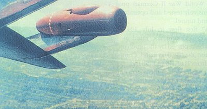 photo of boeing 707 barrel roll