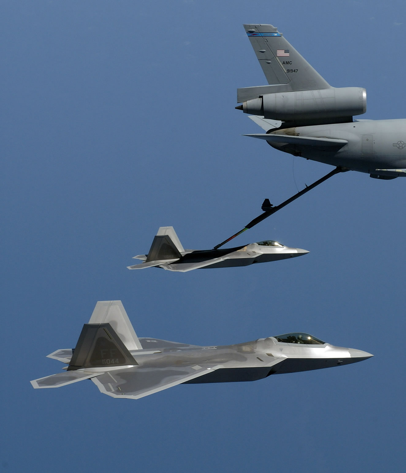 Free Military Desktop Wallpaper - Bombers, Fighter Jets and more Photos