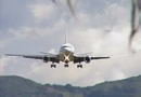 CIELOS AIRLINES DC-10 LANDING MOVIE