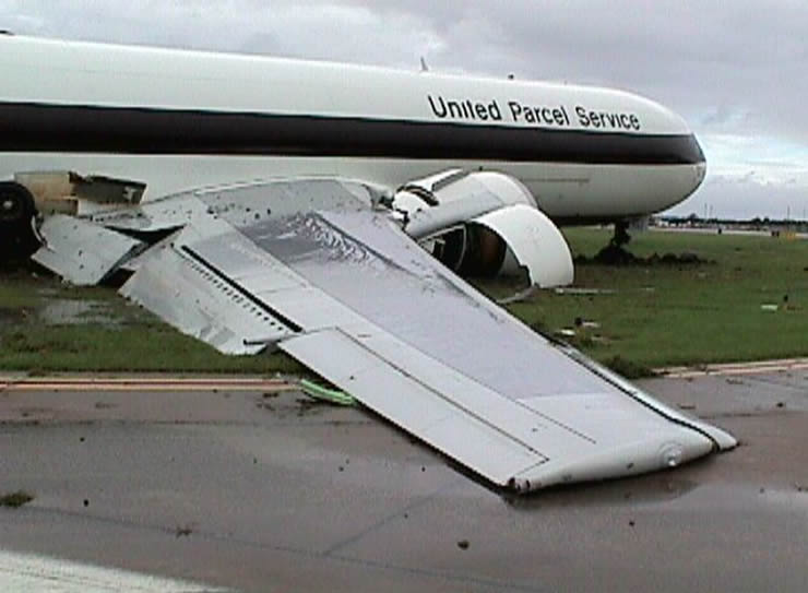 boeing 767 ups crash picture