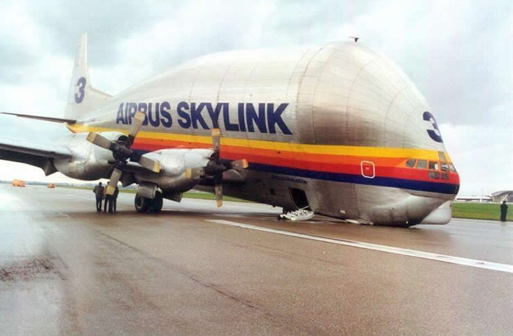 airbus skylink nosegear failure