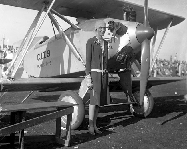 Amelia Earhart 1928 picture