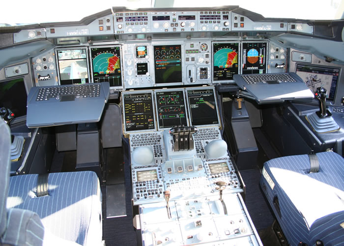 Airbus A380 Cockpit Picture