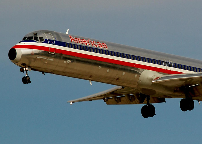 American Airlines MD-85