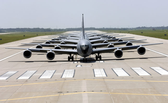 kc135 jets lined up on runway