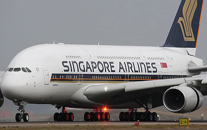 singapore airlines first flight landing picture
