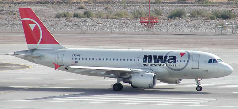 NWA airbus: A319 Airliner