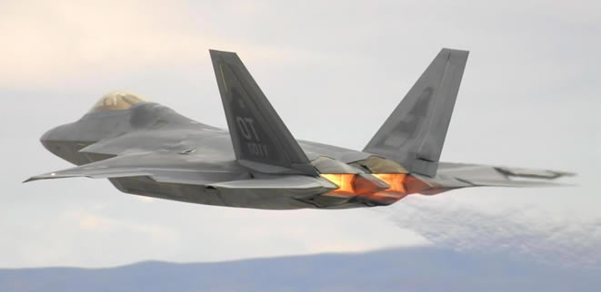 USAF F22 raptor in full afterburner