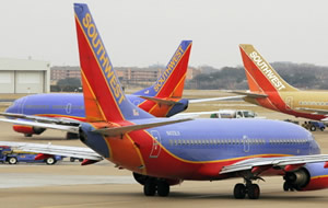 southwest airlines boeing 737 airliners