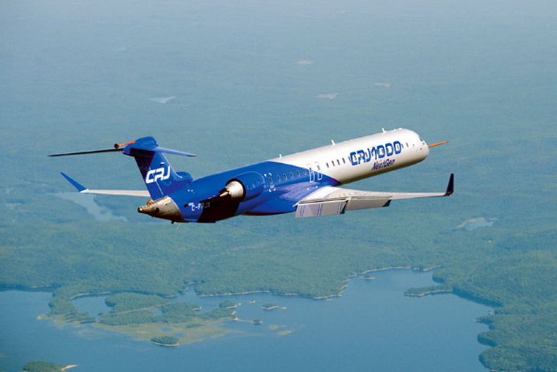 crj 1000 regional jet in company colors