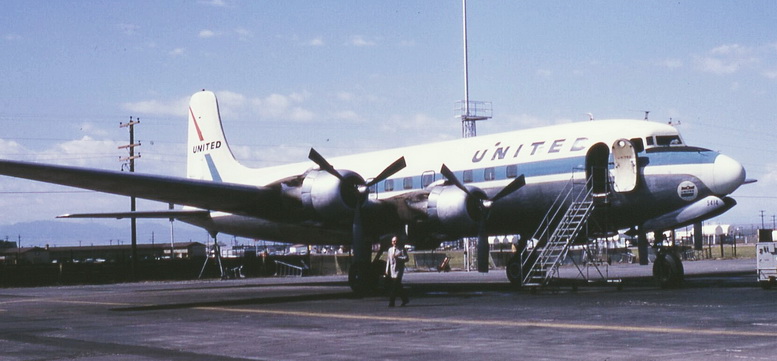 ual united airlines dc6 plane